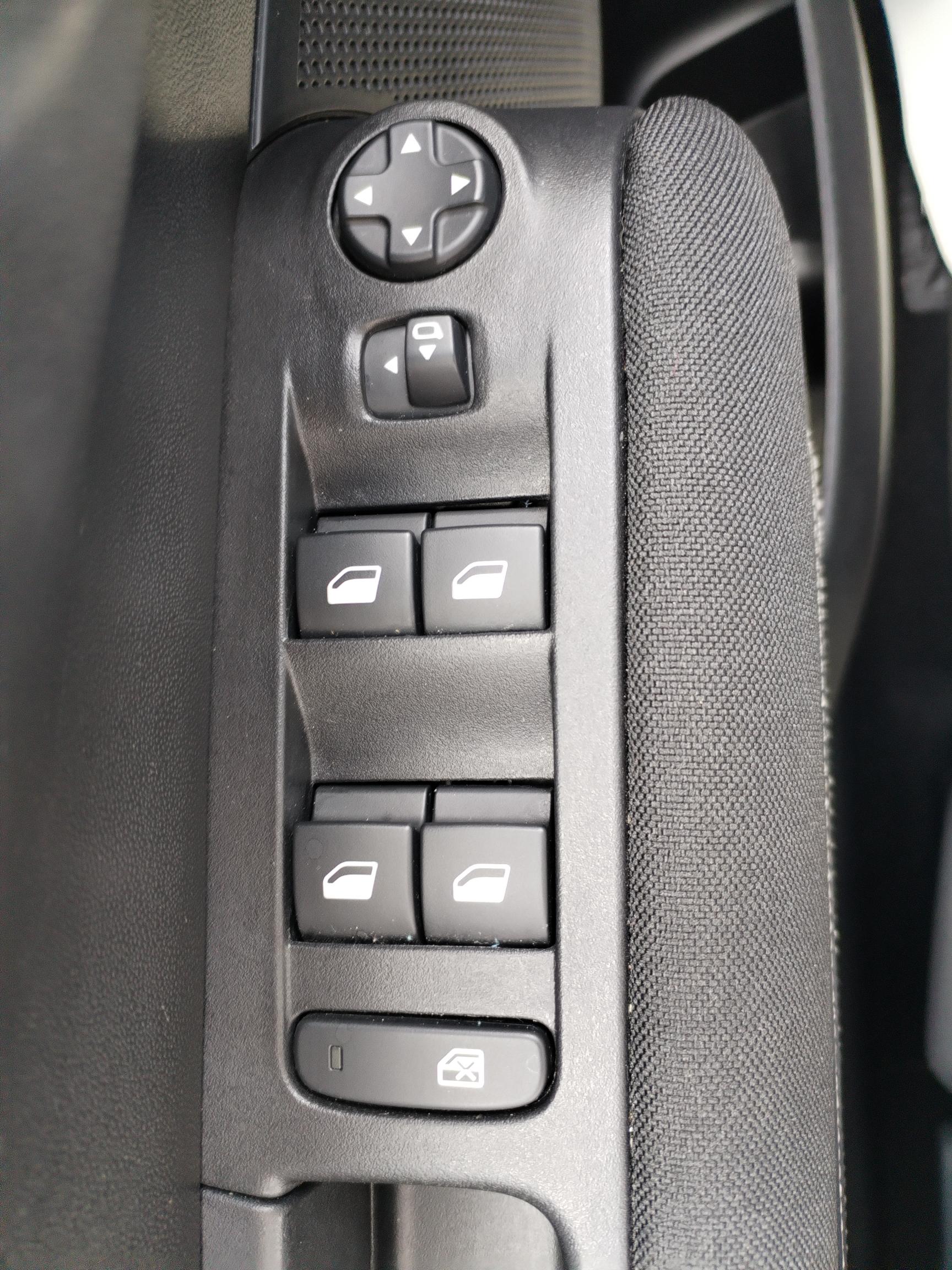 CITROEN         C3 AIRCROSS